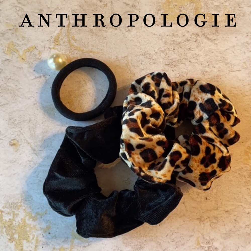 Anthropologie Pippa Velvet Scrunchie Set